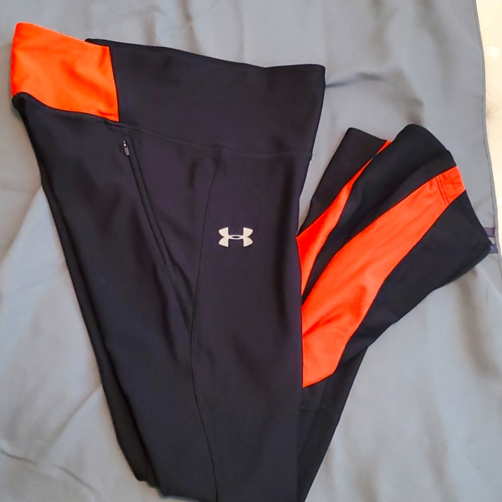 Under Armour Leggings Heat Gear, Black & Neon Orange, Size Medium